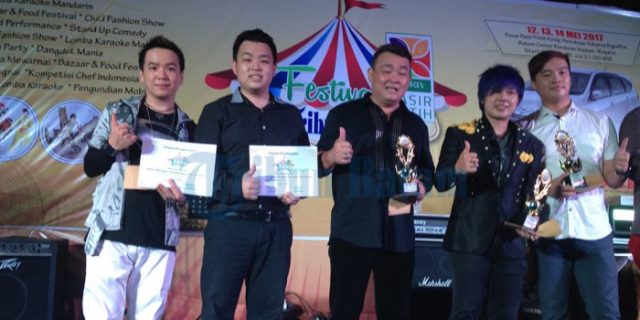 Enwinlerd Kaget Jadi Juara Lomba Karaoke Mandarin