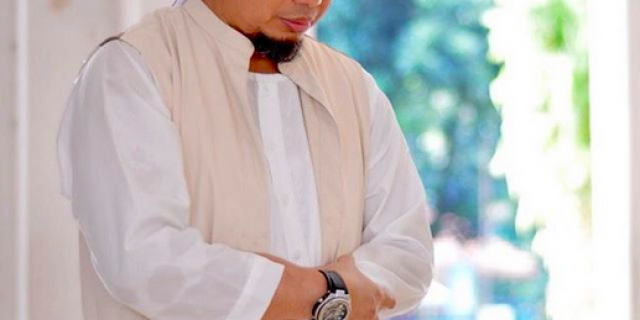 Ustad Arifin Ilham Berjuang Dalam Melawan Penyakitnya